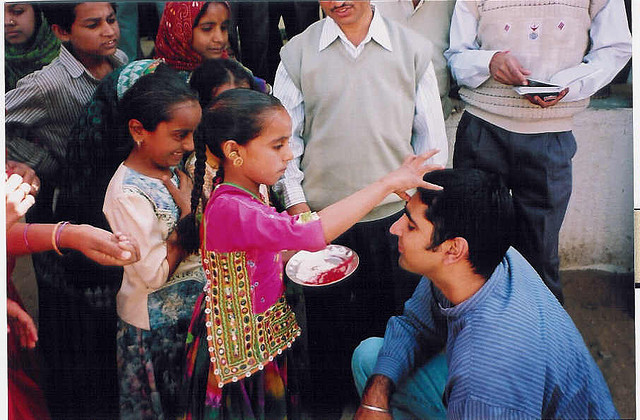 Parmjit Dhanda, Labour Friends of India visit, 2002  