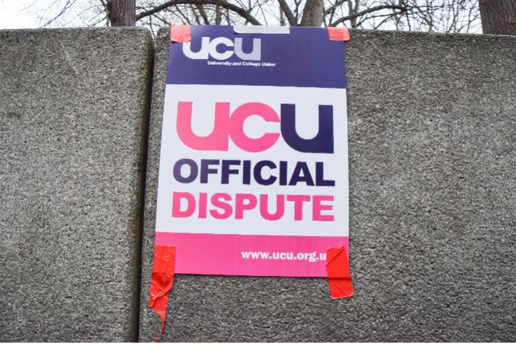 UCU dispute sign (Credit: Vuk Valcic / Alamy Stock Photo)