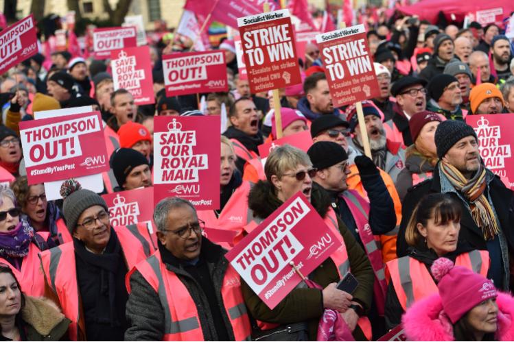 Protesters demand the resignation of Simon Thompson (Credit: ZUMA Press, Inc. / Alamy Stock Photo) 