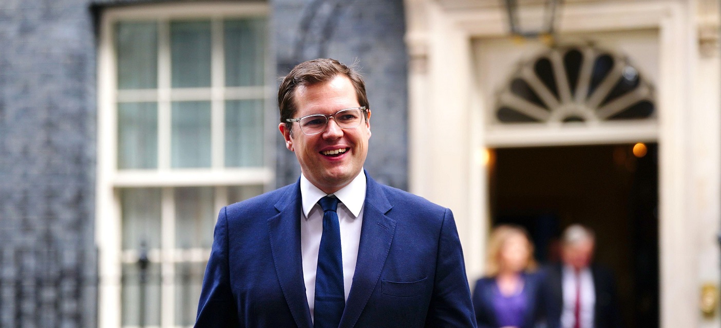 Robert Jenrick outside Downing Street