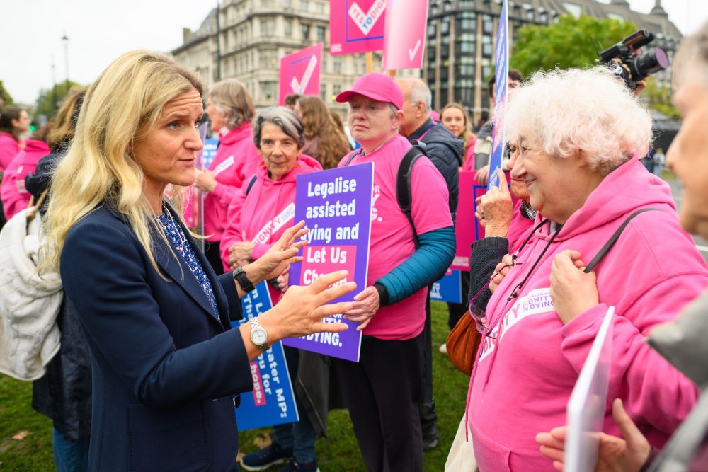 Leadbeater meeting activists outside Parliament