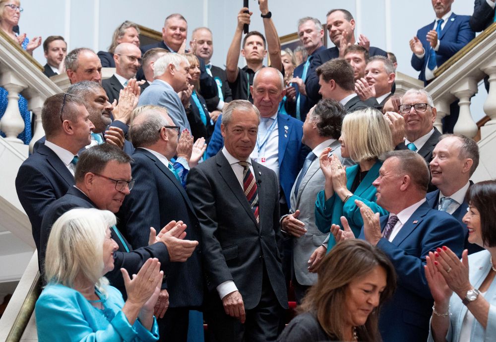 Farage with Kent councillors