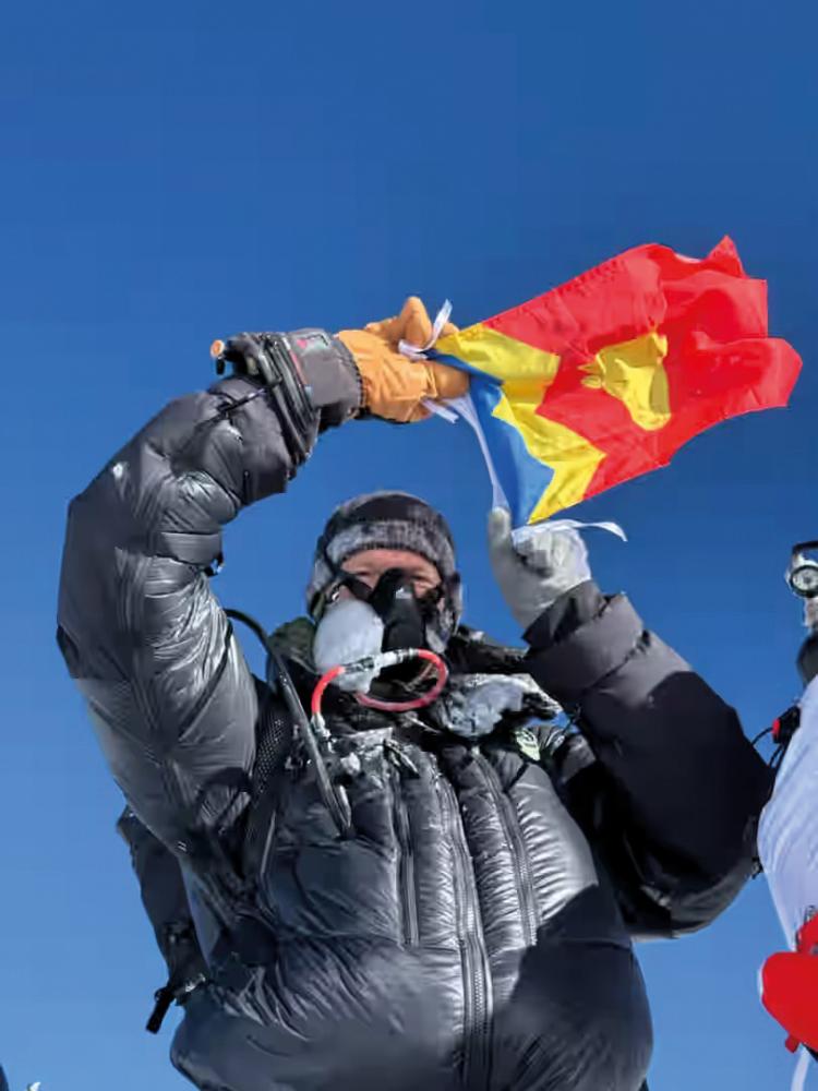 Al Carns with Birmingham bull flag (Credit: Sandro Gromen-Hayes)