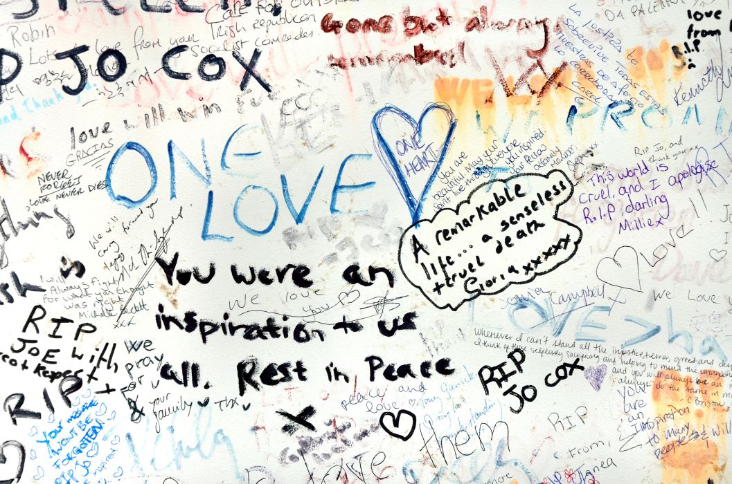 2016 Tributes left to Jo Cox in Parliament Square (PjrNews/Alamy)